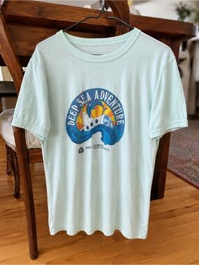 Vintage West Edmonton Mall "Deep Sea Adventure" Graphic T-Shirt